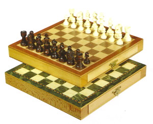 Gevin - AA1001-01 or AA1001-08 - 10-inch Magnetic Chess Set with Regular or Green Wood