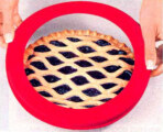 Gevin - GVCR-1208 - As Seen on TV - Wavy Silicone Pie Crust Shield 2